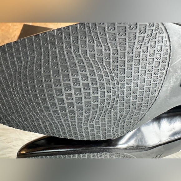 New Atabow Stuart Weitzman loafers 8.5 - Picture 5 of 14